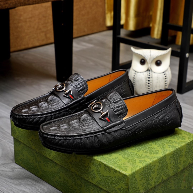 G*u*i leather shoes